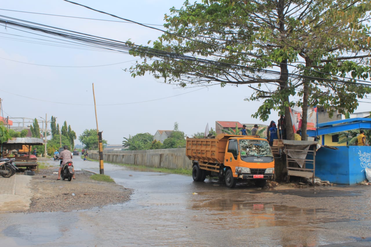 IMG-bpbd-90-persen-banjir-di-kota-tangerang-sudah-surut