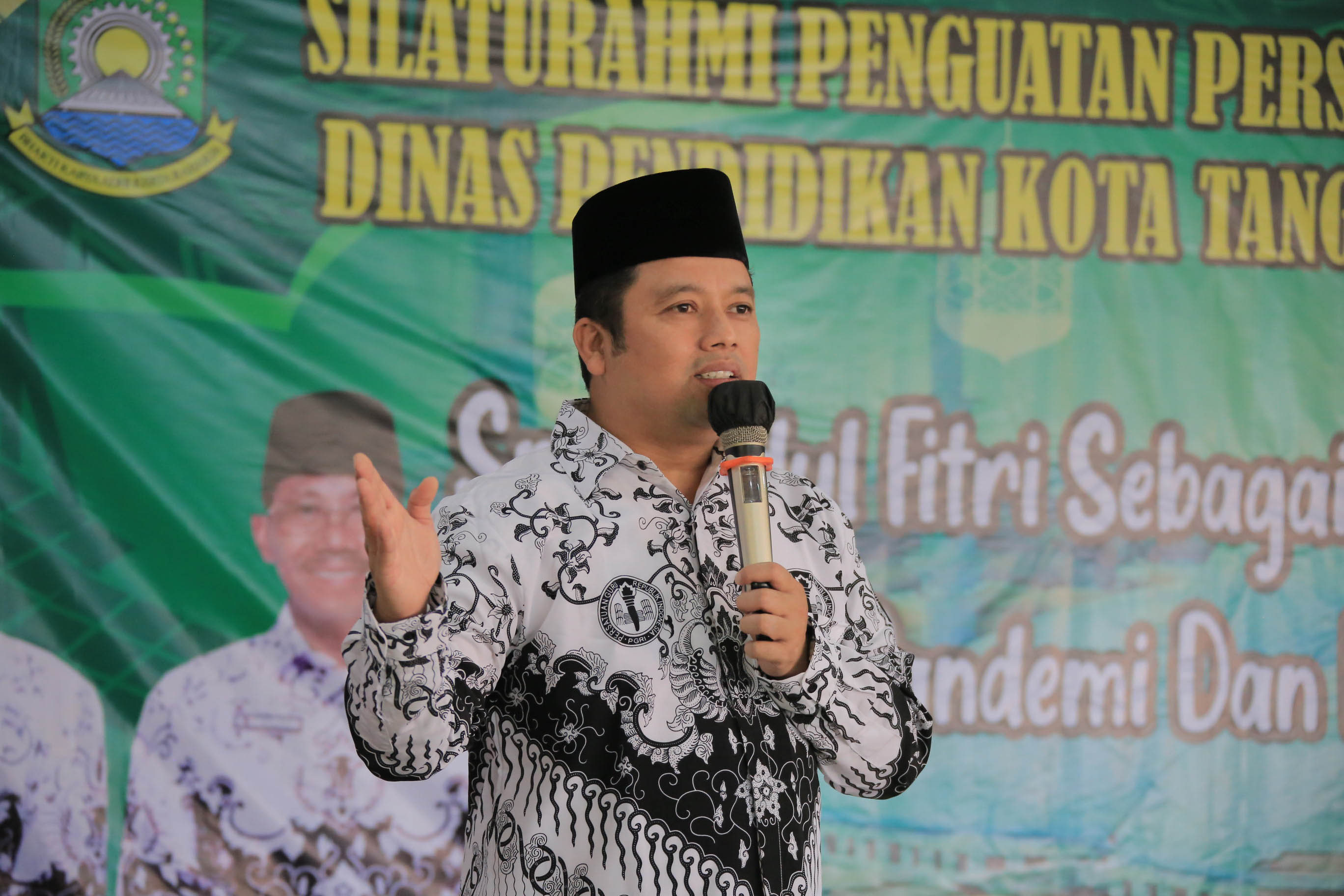 IMG-silaturahmi-bersama-komponen-pgri-arief-pendidikan-di-kota-tangerang-harus-maju