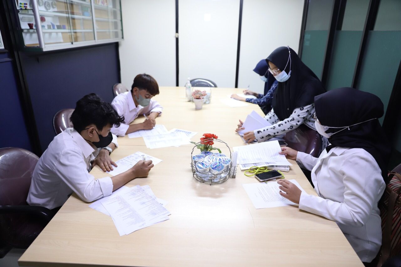 IMG-kisah-penerima-program-penempatan-tenaga-kerja-bagi-warga-kurang-mampu-di-kota-tangerang