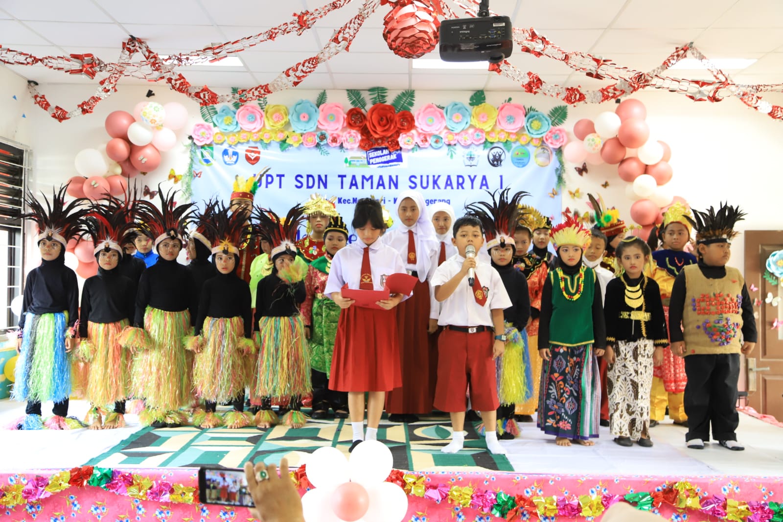 IMG-sukseskan-sekolah-penggerak-sdn-taman-sukarya-1-gelar-pentas-seni