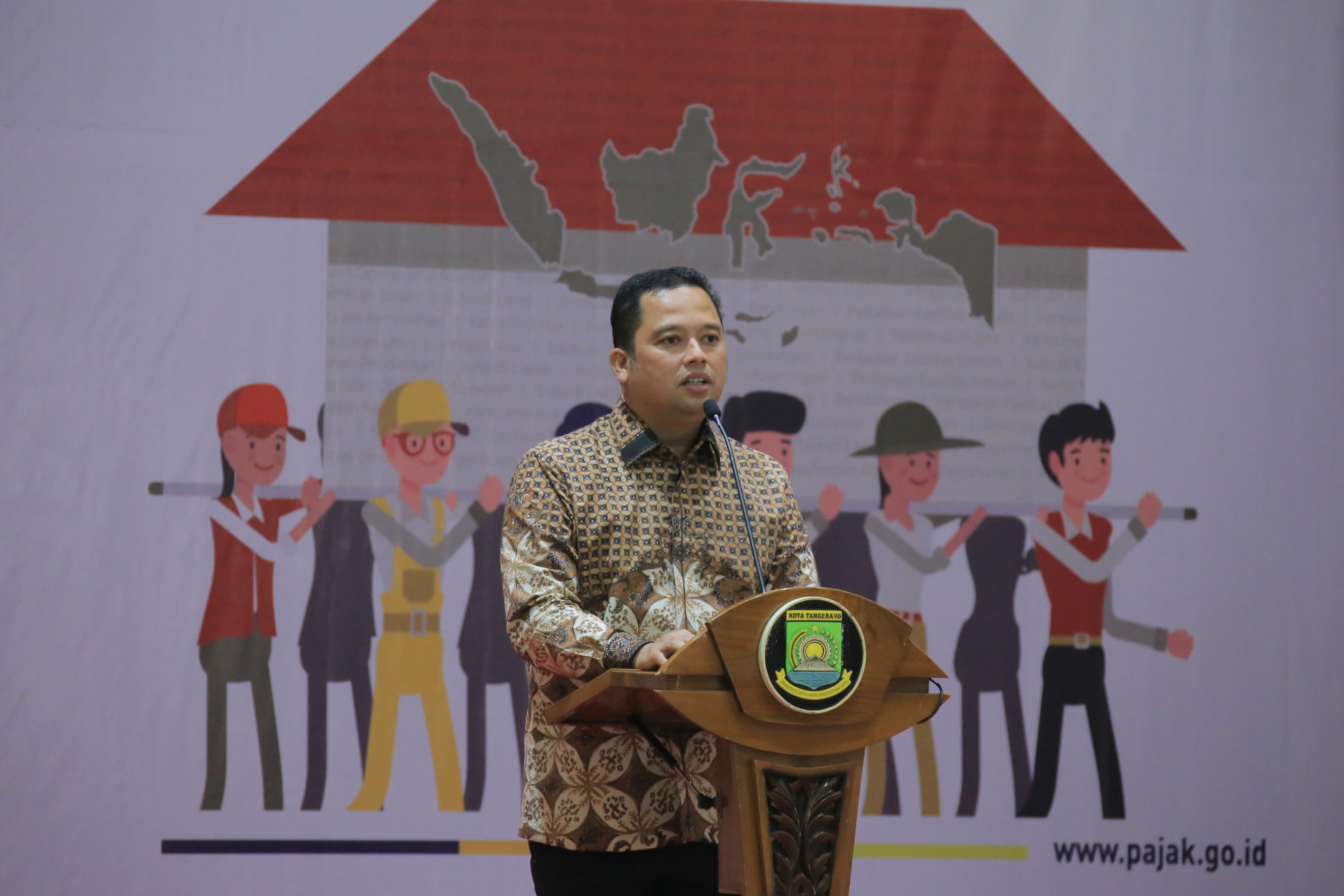 IMG-arief-anggap-wajib-pajak-pahlawan-pembangunan