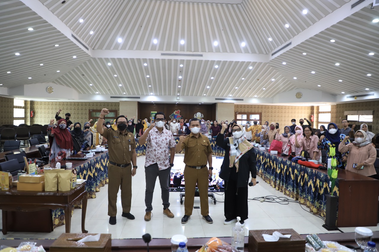 IMG-diskominfo-gelar-sosialisasi-social-media-for-business-untuk-umkm