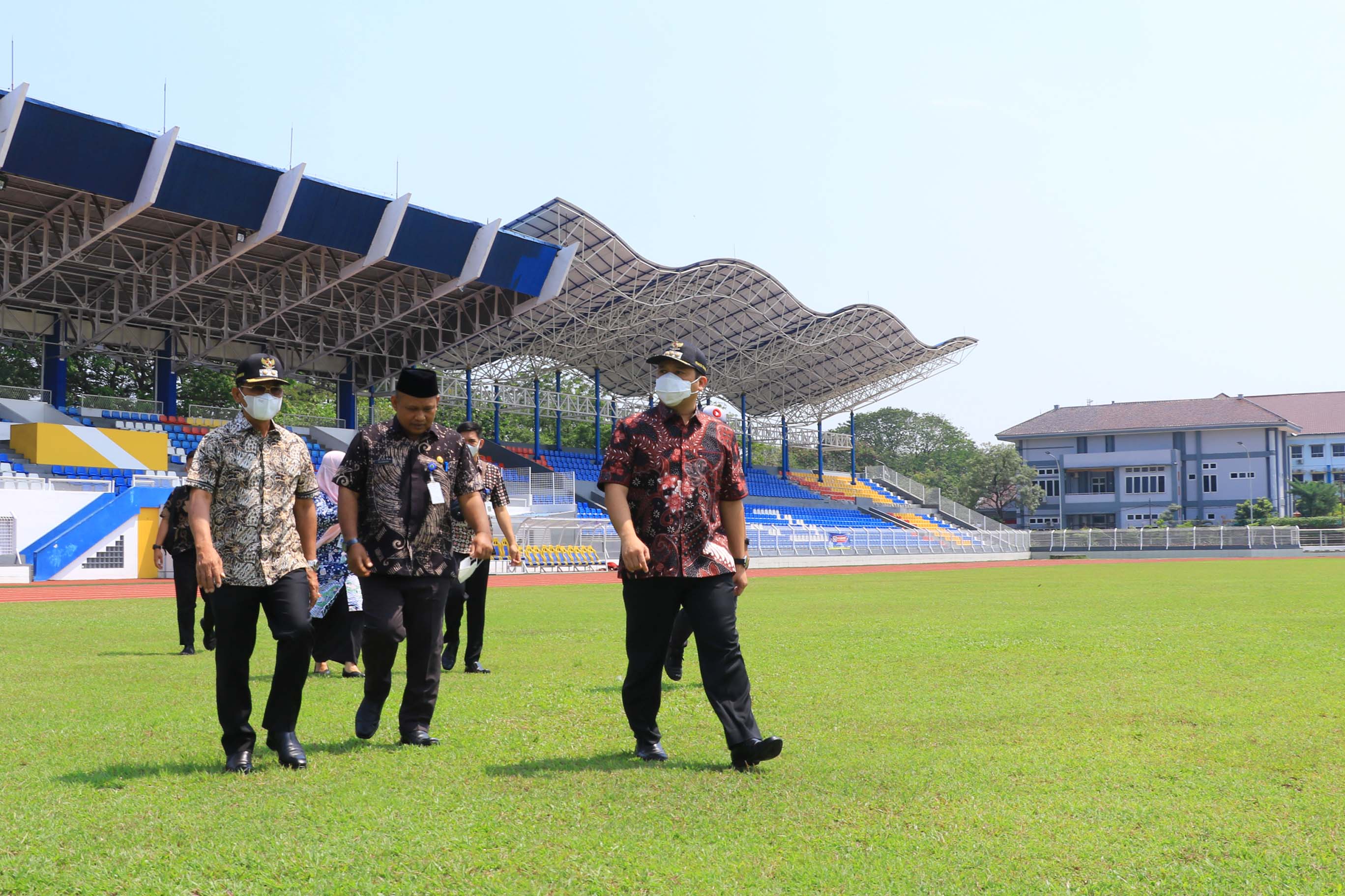 IMG-sidak-ke-venue-porprov-arief-soroti-perlengkapan-acara
