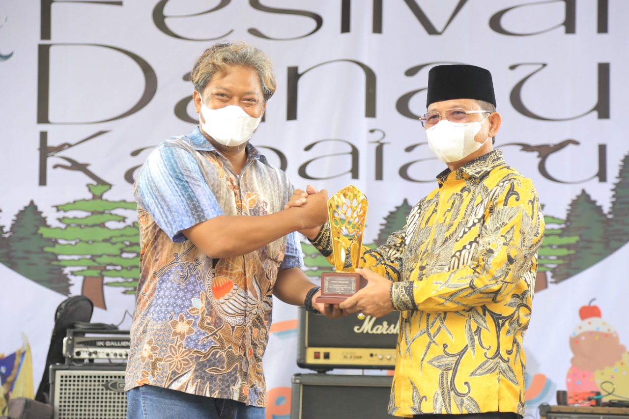 IMG-hadirkan-wisata-edukasi-dan-bazaar-umkm-melalui-festival-danau-kalpataru