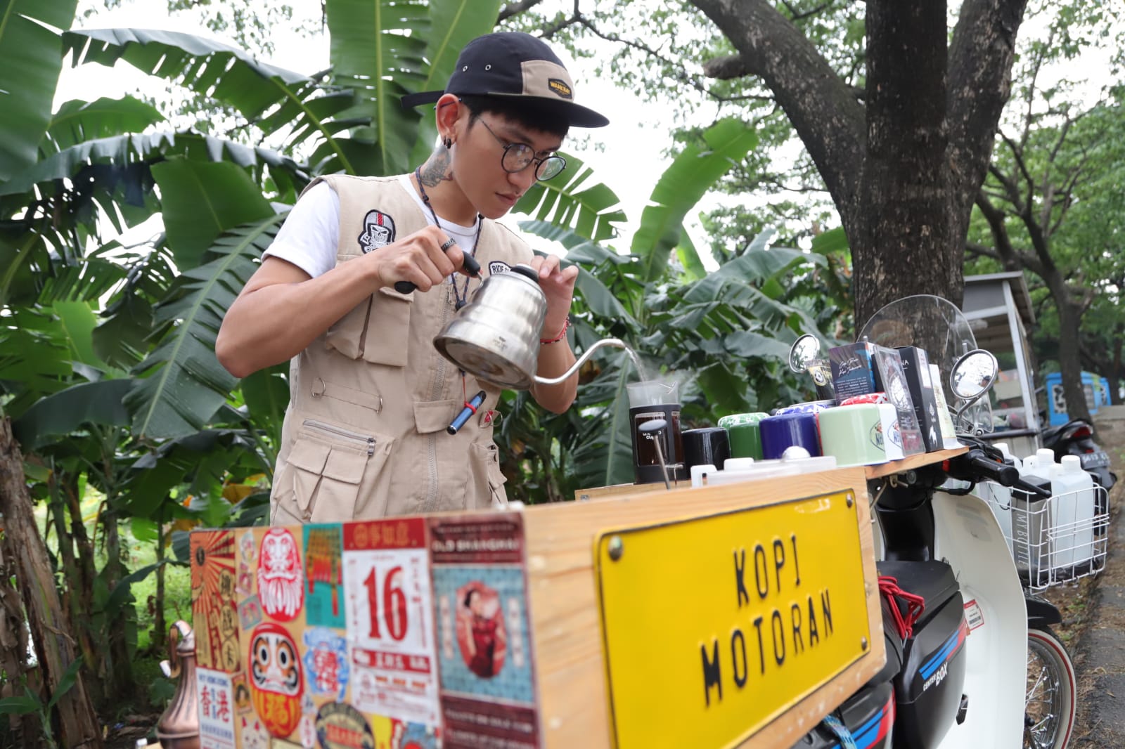 IMG-menikmati-kopi-dengan-sensasi-anti-mainstream