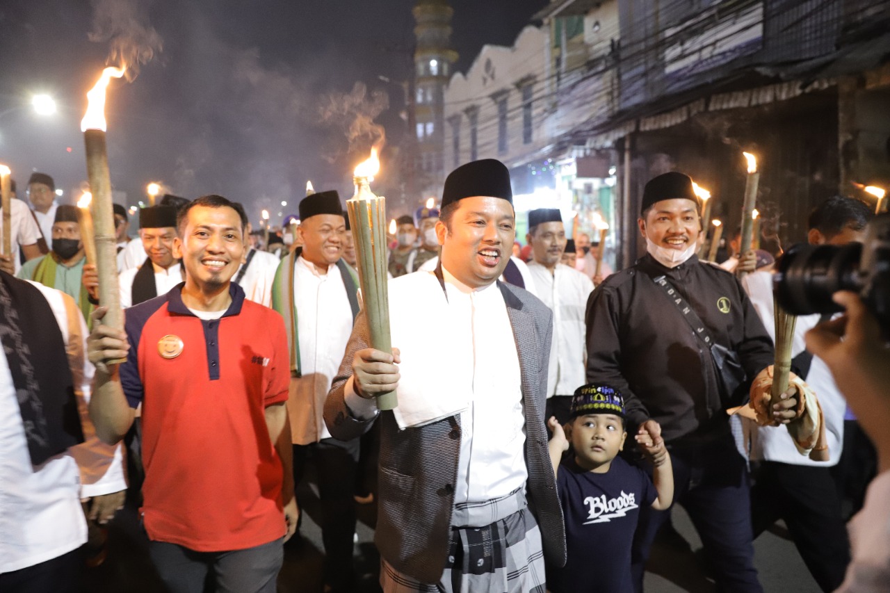 IMG-pawai-obor-membuka-festival-maulid-2022