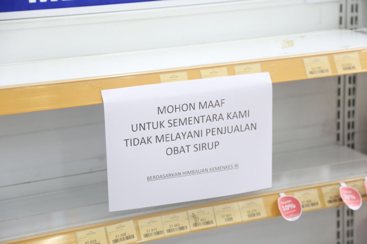 IMG-dinkes-lakukan-sidak-penjualan-obat-sirup-yang-dihentikan-sementara