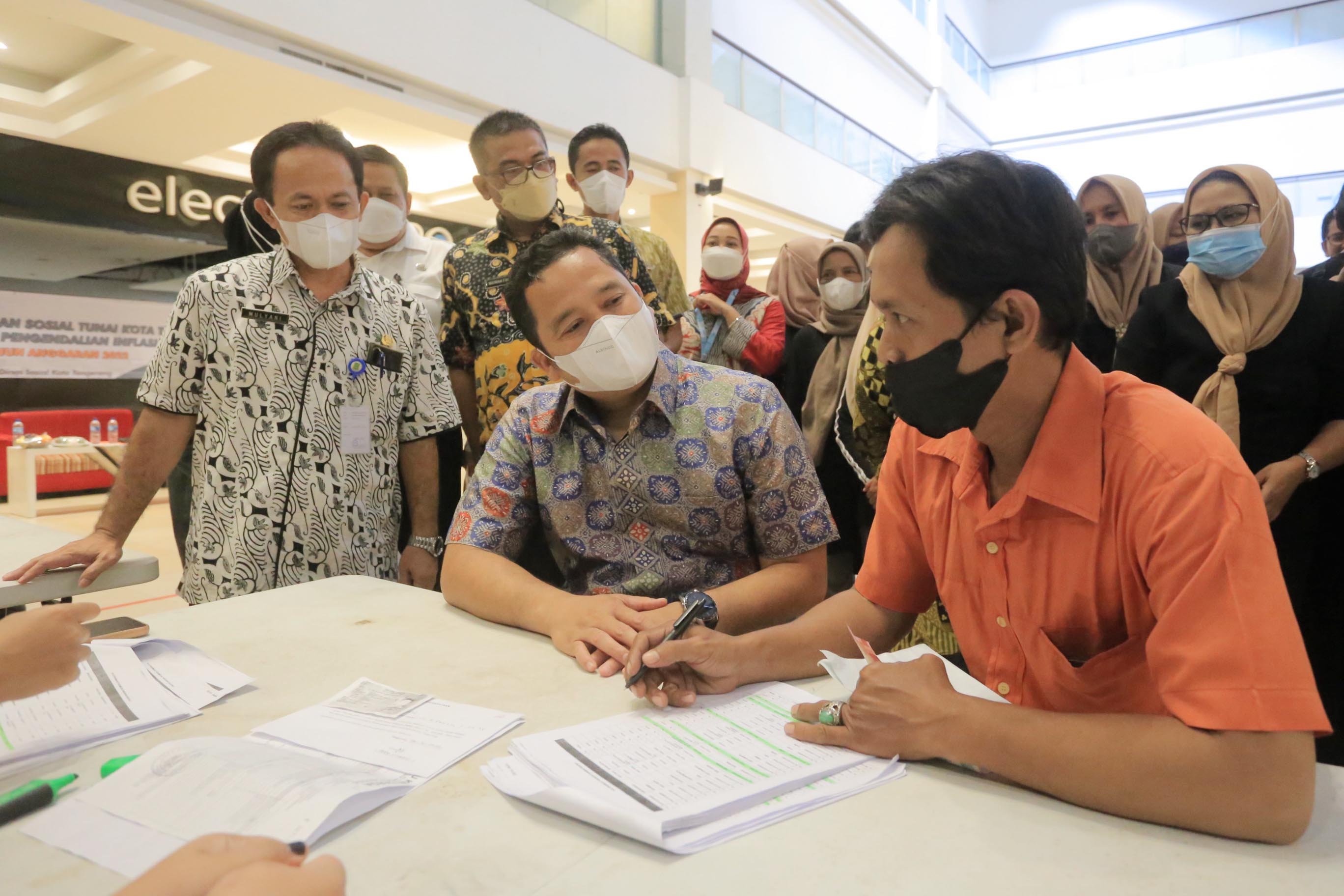 IMG-lagi-pemkot-salurkan-dana-6-2-miliar-untuk-bantuan-sosial-tunai