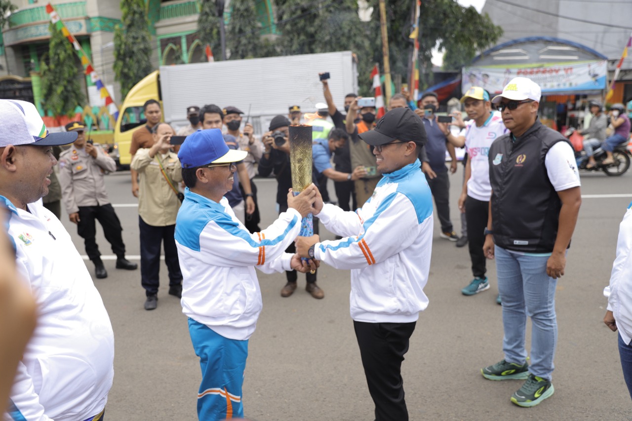IMG-siap-dikobarkan-kirab-api-porprov-vi-banten-tiba-di-kota-tangerang