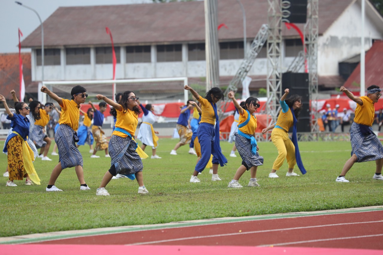 IMG-kolaborasi-ratusan-penari-atlet-barongsai-memeriahkan-penutupan-porprov-vi-banten