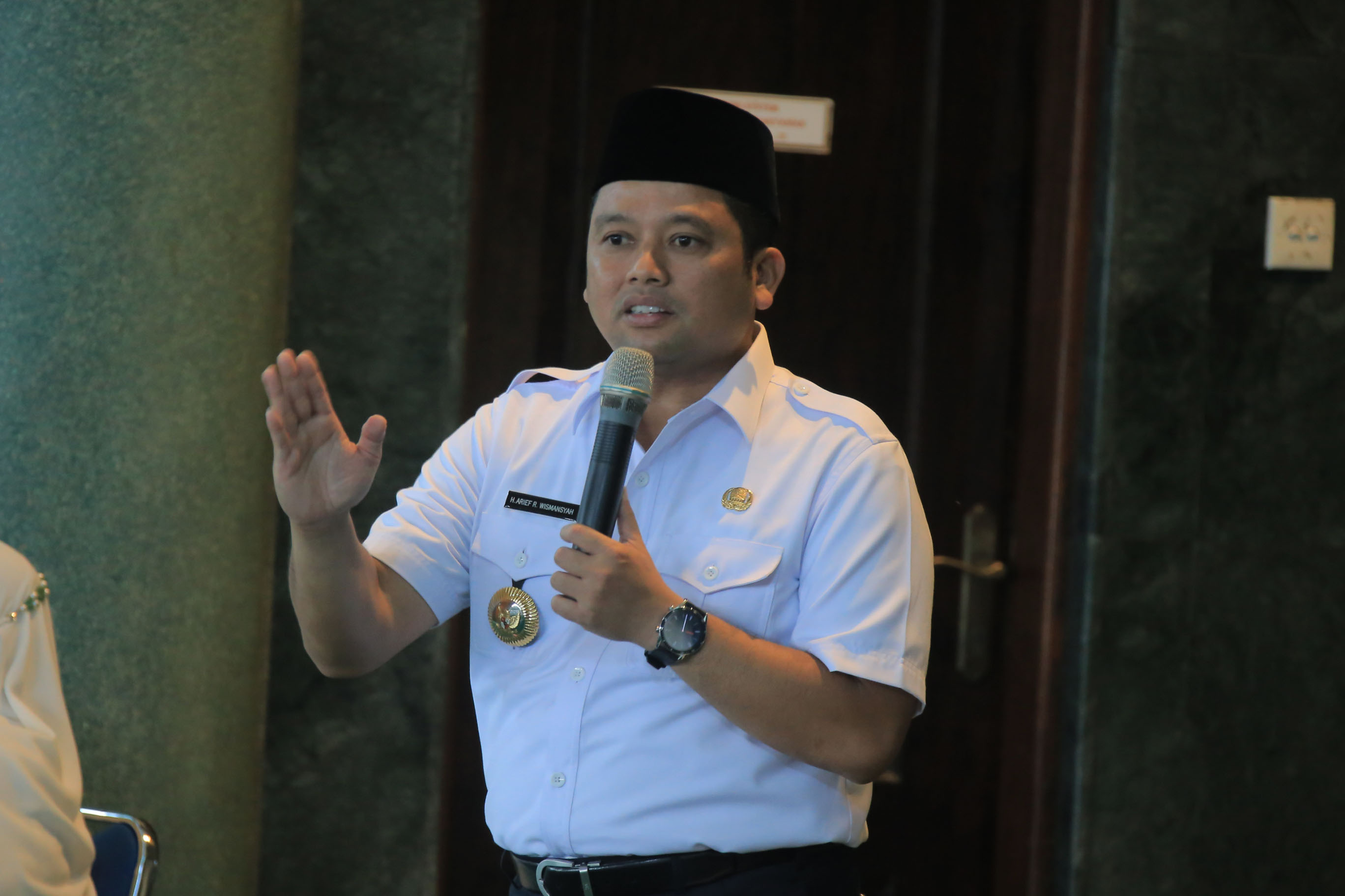 IMG-hadiri-pengajian-majelis-mujahadah-ini-pesan-wali-kota-kepada-para-jamaah