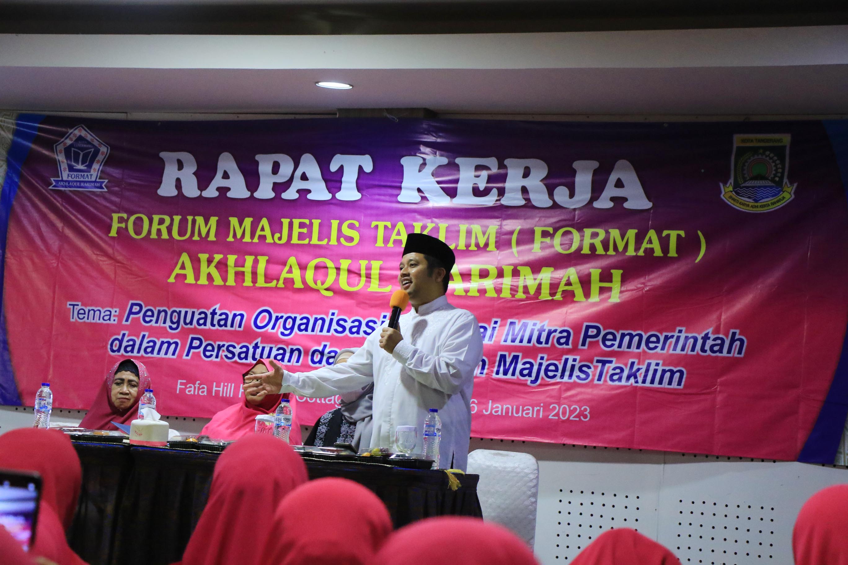 IMG-buka-raker-format-wali-kota-ajak-majelis-taklim-entaskan-persoalan-sosial
