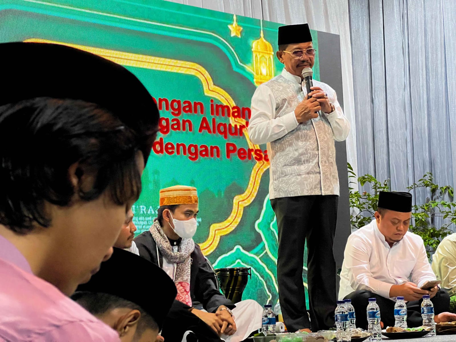 IMG-peringati-isra-mikraj-bersama-warga-ini-pesan-wakil-wali-kota