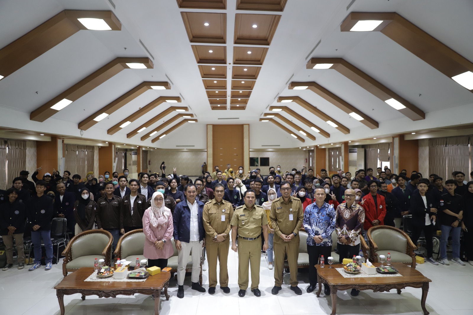 IMG-sasar-ratusan-mahasiswa-dpmptsp-gelar-seminar-persyaratan-pembanguanan-gedung