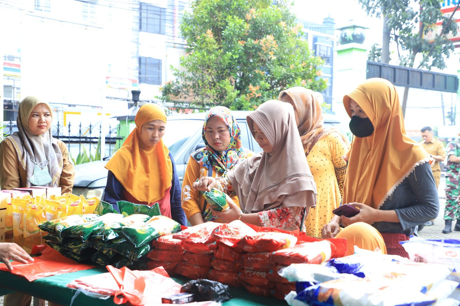 IMG-sambut-ramadan-gebyar-bazar-sembako-gencar-dilakukan