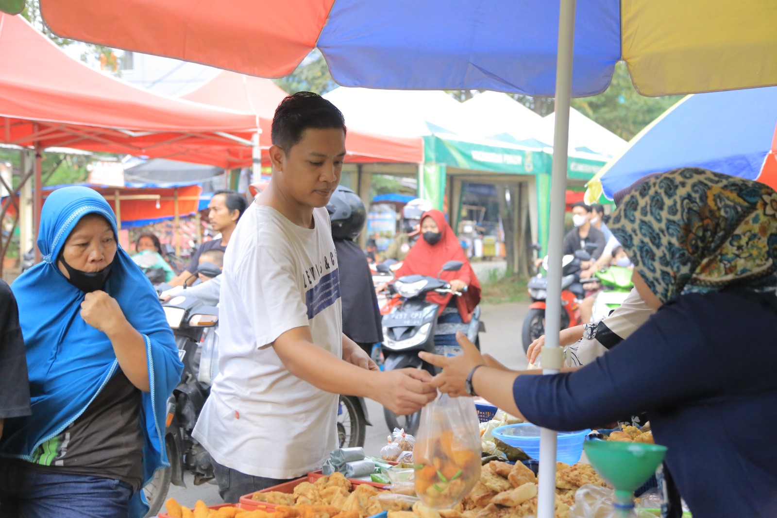 IMG-bazar-ramadan-periuk-bangkitkan-potensi-ekonomi-lokal