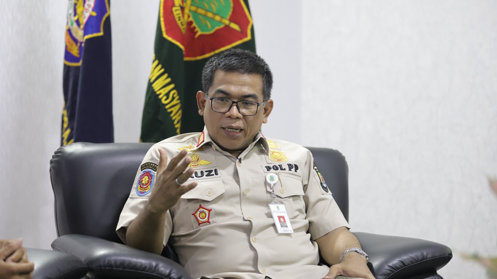 IMG-pemerasan-berkedok-thr-satpol-pp-kota-tangerang-minta-warga-tak-segan-lakukan-pengaduan