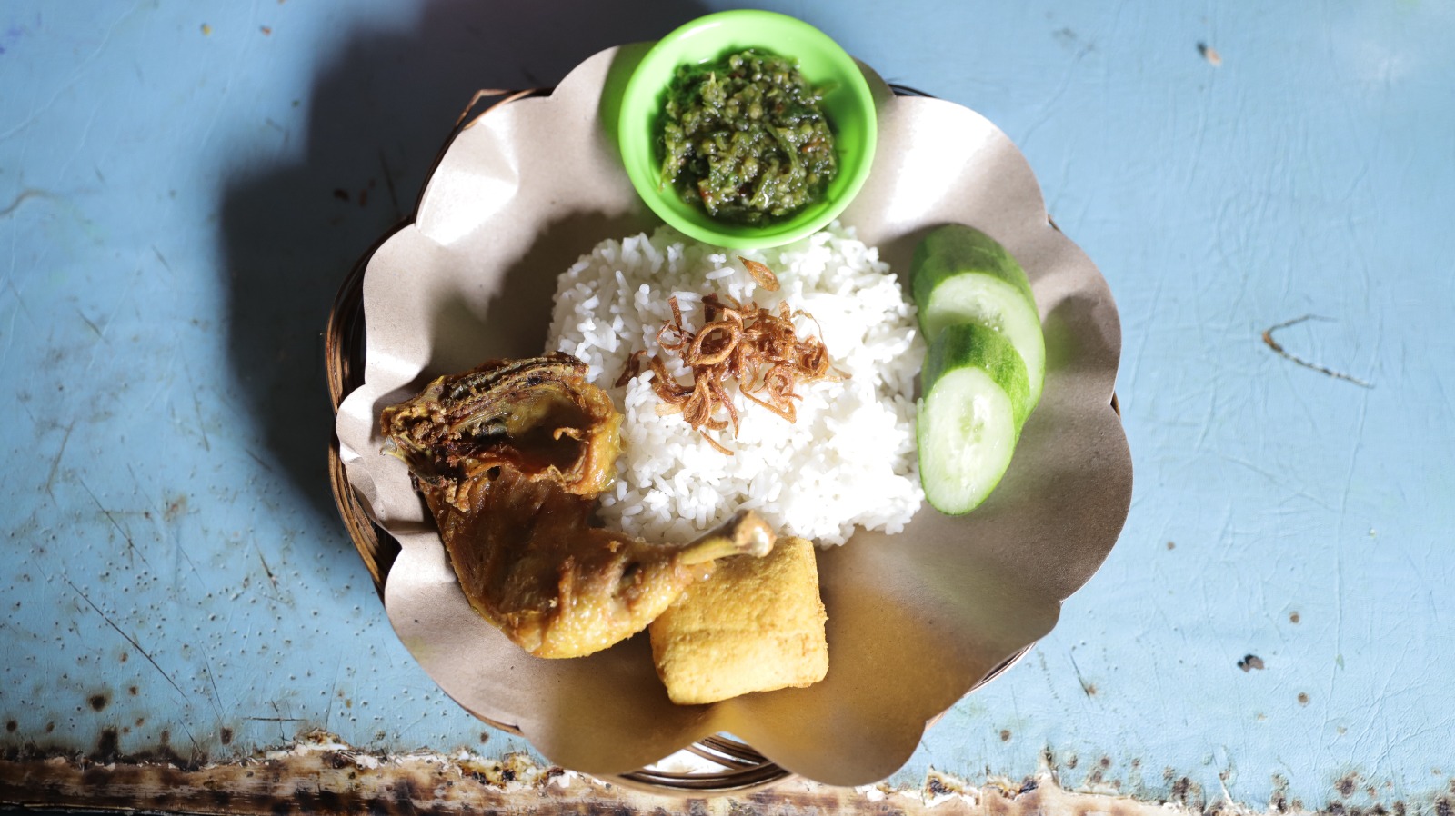 IMG-kena-phk-pemuda-kota-tangerang-ini-kini-sukses-berbisnis-ayam-geprek