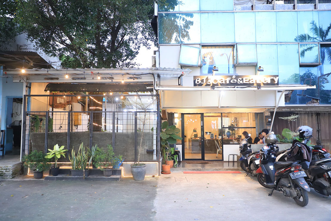 IMG-konsep-kedai-kopi-japanese-industrial-ada-di-periuk-kota-tangerang