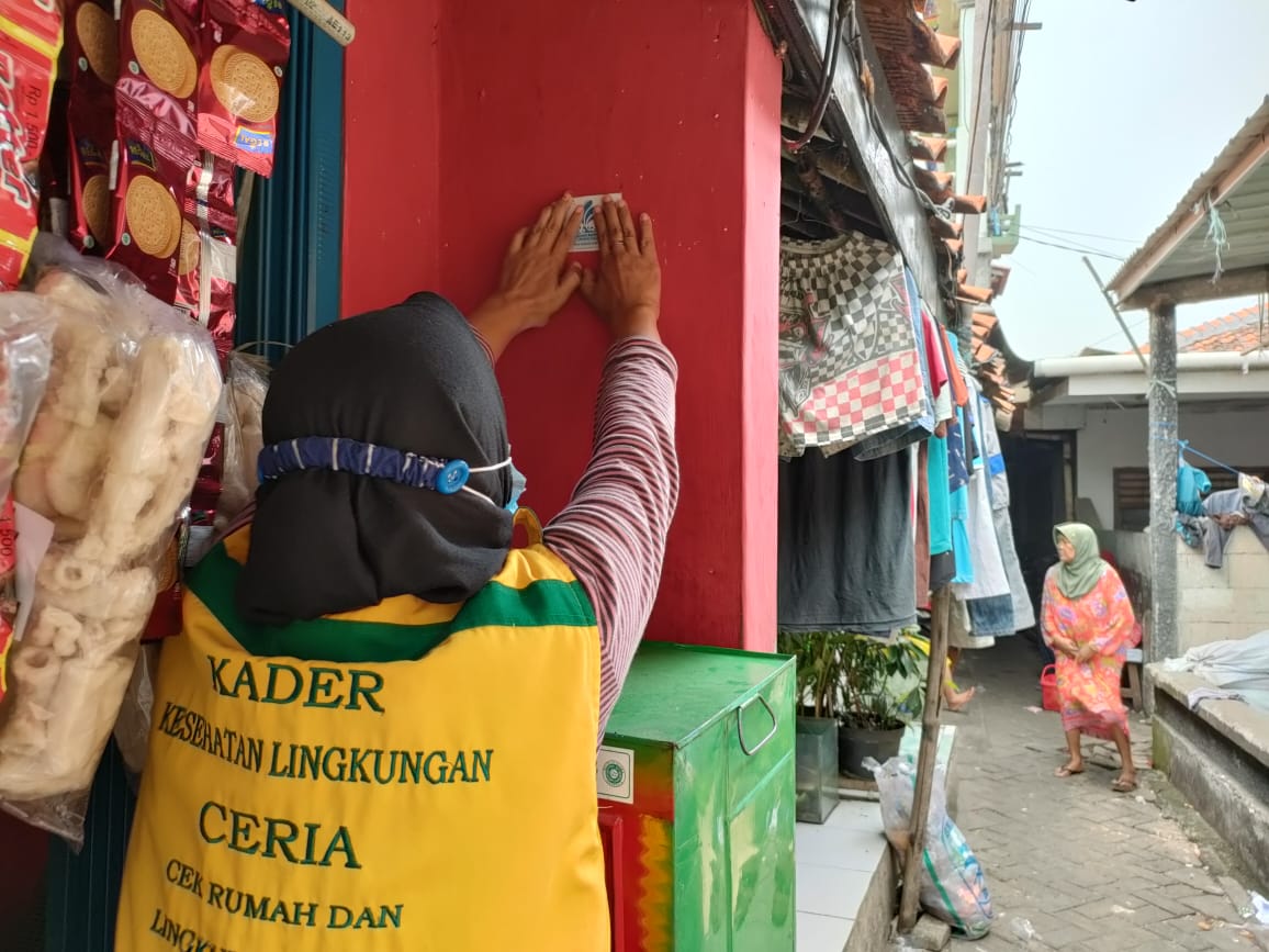 IMG-lewat-program-siceria-dinkes-kota-tangerang-pastikan-standar-rumah-sehat-secara-door-to-door