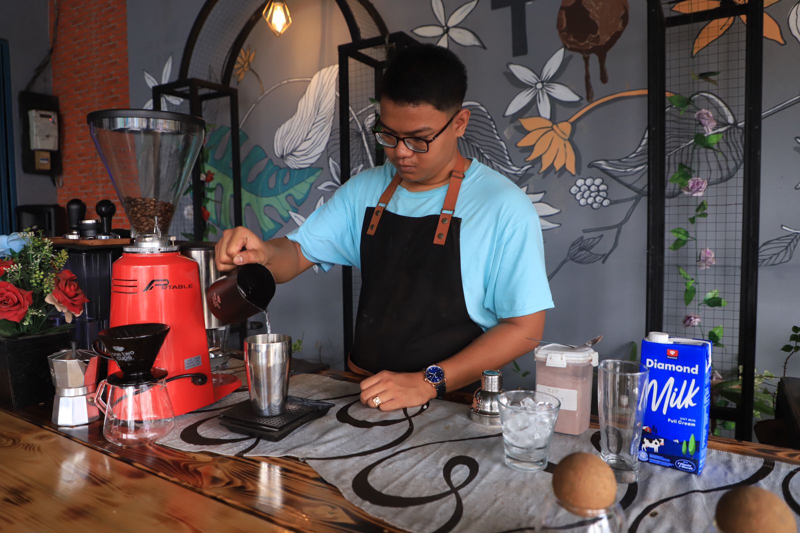 IMG-di-nusa-jaya-kota-tangerang-ada-kedai-kopi-pakai-ice-cream-gelato-homemade-yang-enak