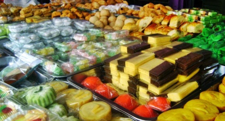 IMG-inspiratif-berhenti-kerja-nurhayati-sukses-bisnis-kue-tradisional