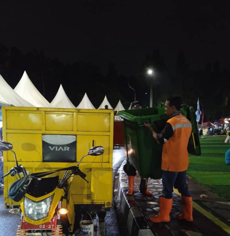 IMG-1-482-petugas-kebersihan-pastikan-kota-tangerang-bersih