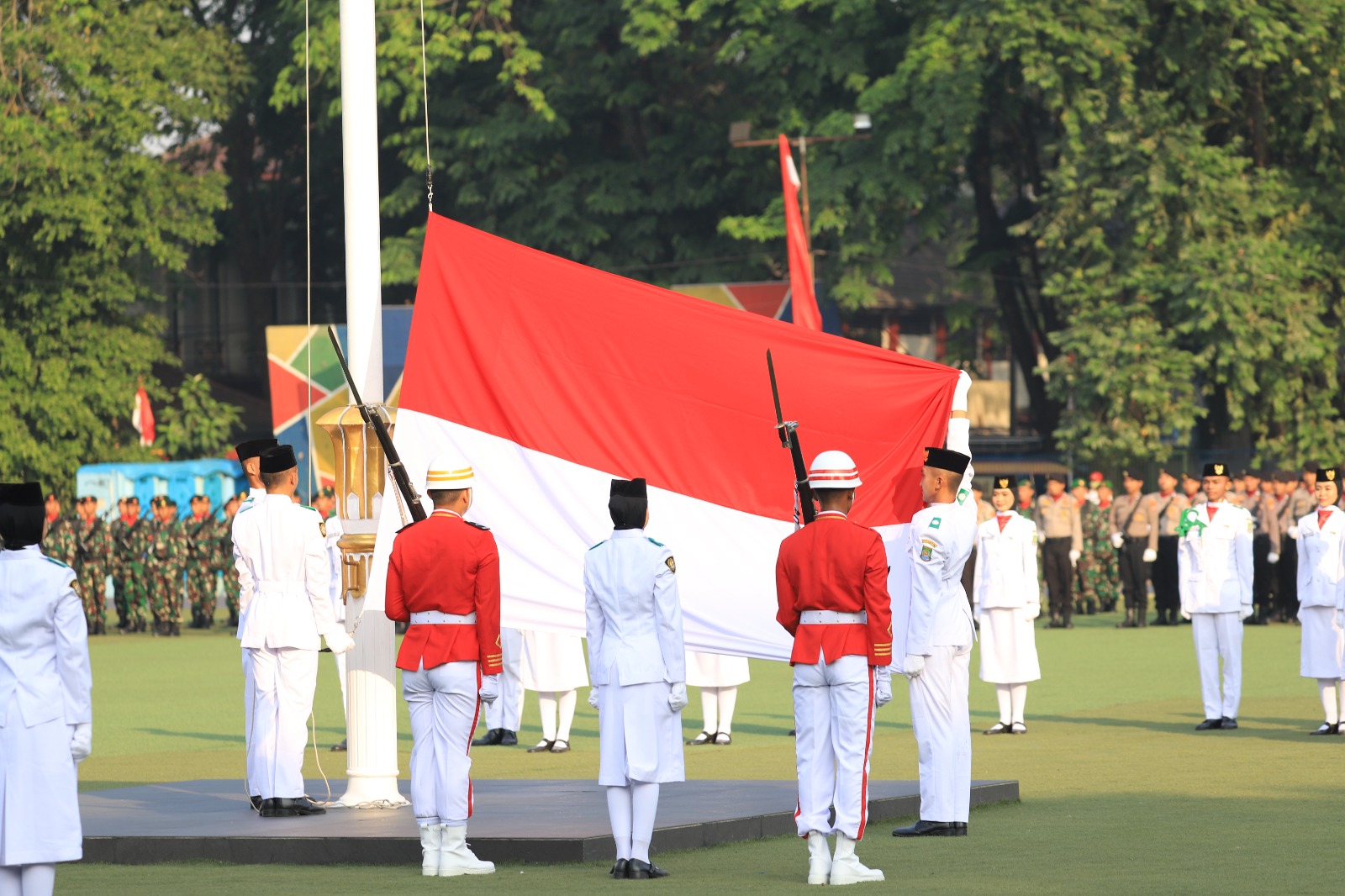 IMG-upacara-17-agustus-di-kota-tangerang-berjalan-sukses-dan-khidmat