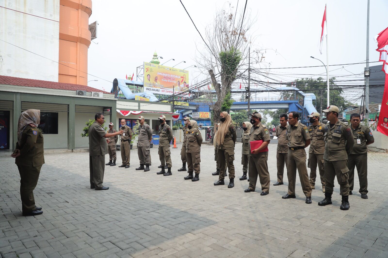 IMG-tegakkan-perda-pengelolaan-sampah-satgas-pengendalian-lingkungan-satpol-pp-kota-tangerang-mulai-beroperasi