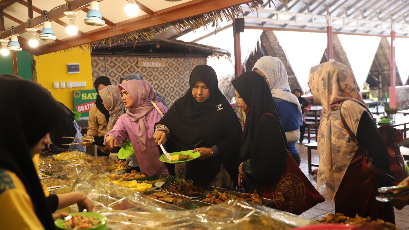 IMG-warung-sunda-bumi-sadayana-pelopor-masakan-sunda-paling-raos-di-kota-tangerang