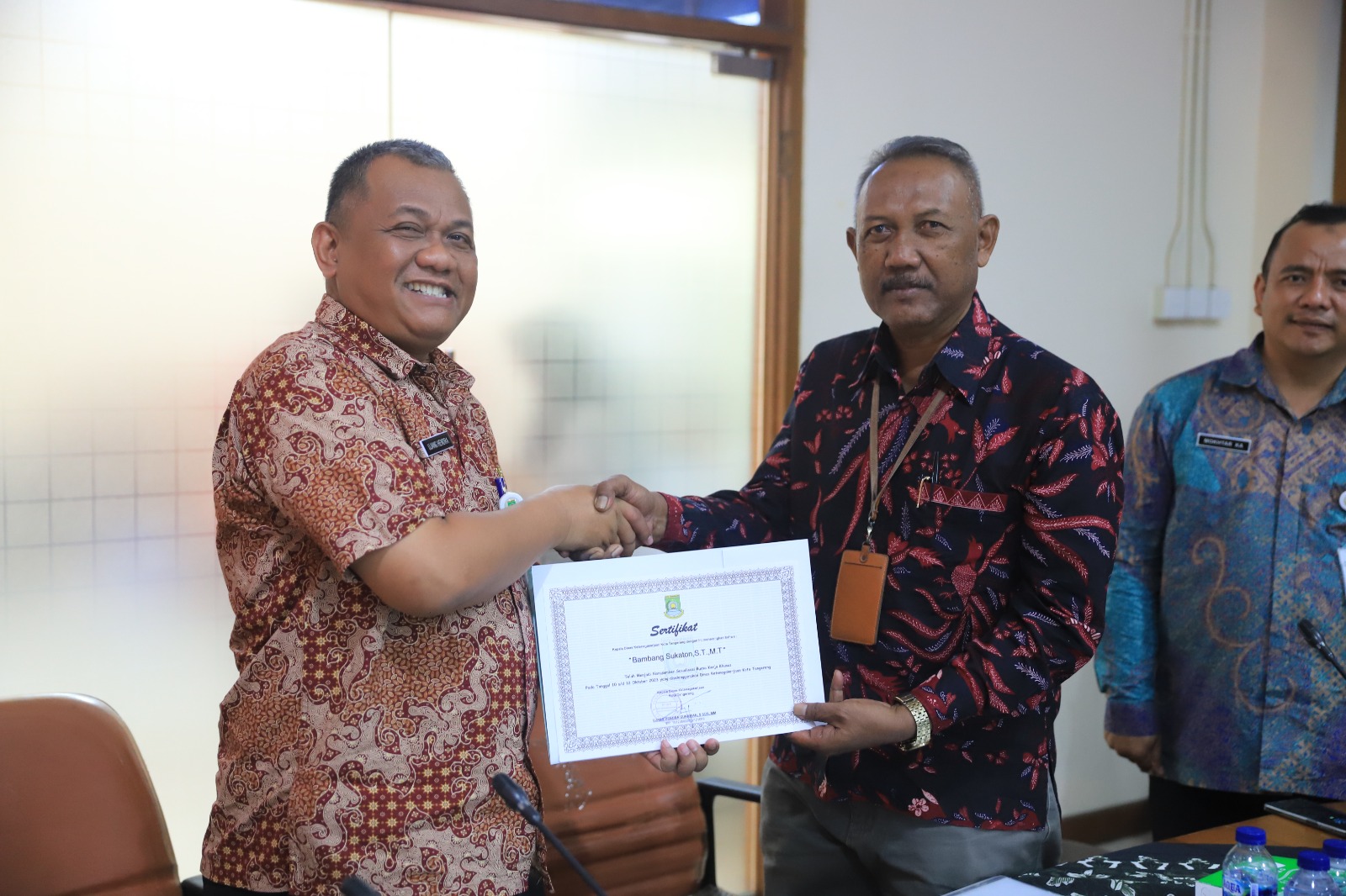 IMG-tingkatkan-kualitas-pengelolaan-disnaker-kota-tangerang-gelar-bimtek-bursa-kerja-khusus-smk