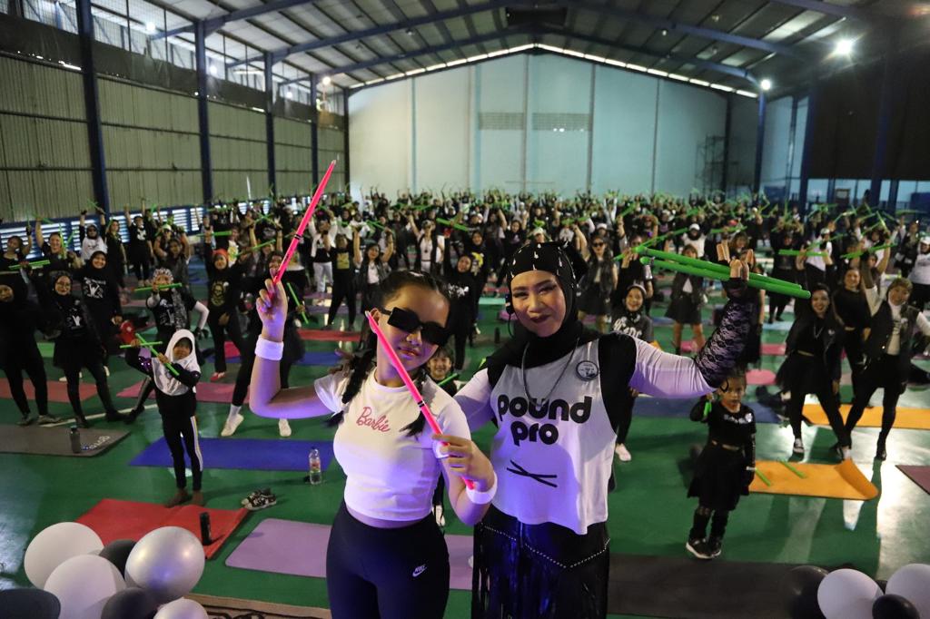 IMG-perayaan-satu-dekade-sanggar-senam-coobic-kian-populerkan-pound-fit-di-kota-tangerang