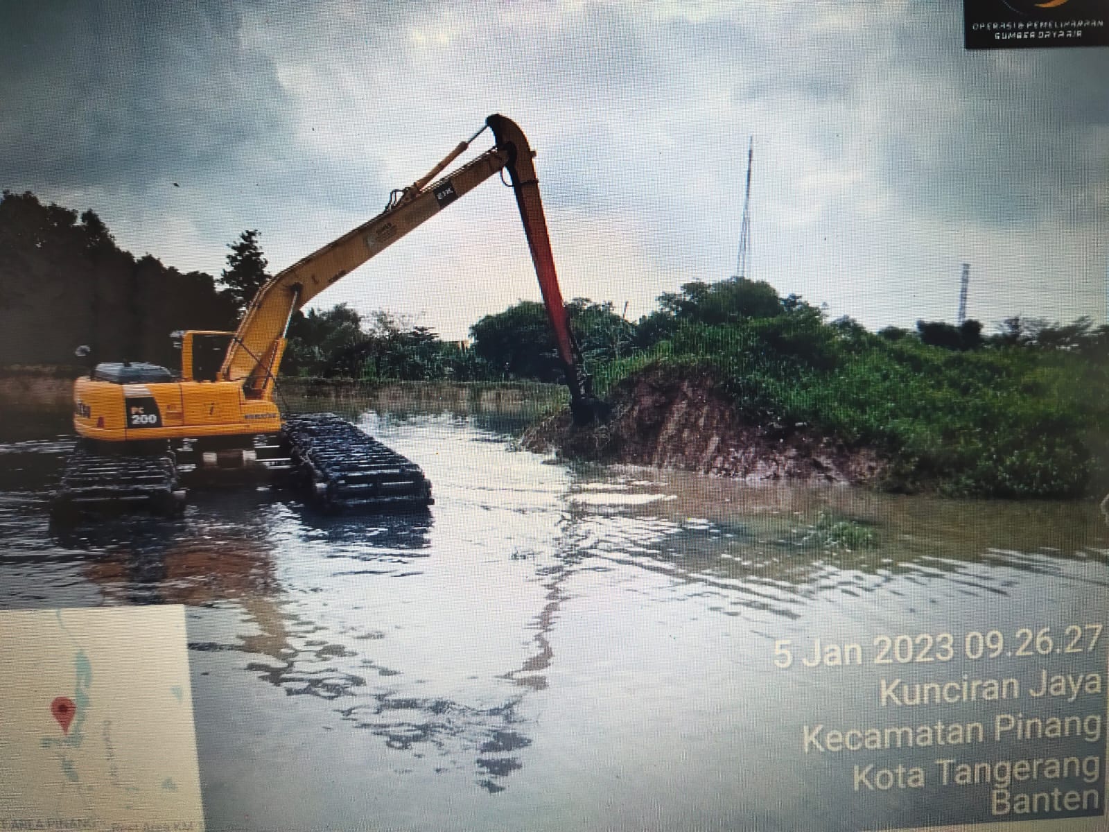 IMG-kerahkan-mini-spider-backhoe-dinas-pupr-kota-tangerang-gencarkan-rehabilitasi-dan-normalisasi-saluran-air