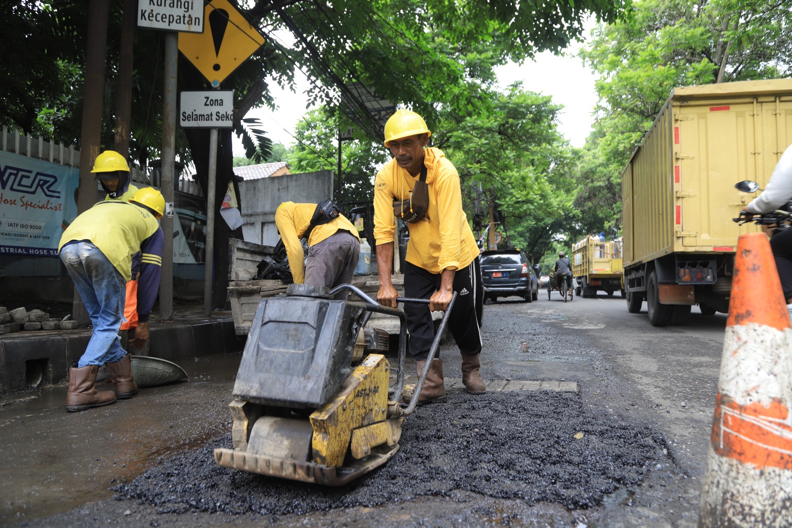 IMG-temukan-jalan-rusak-di-kota-tangerang-laporkan-ke-perjaka-gesit