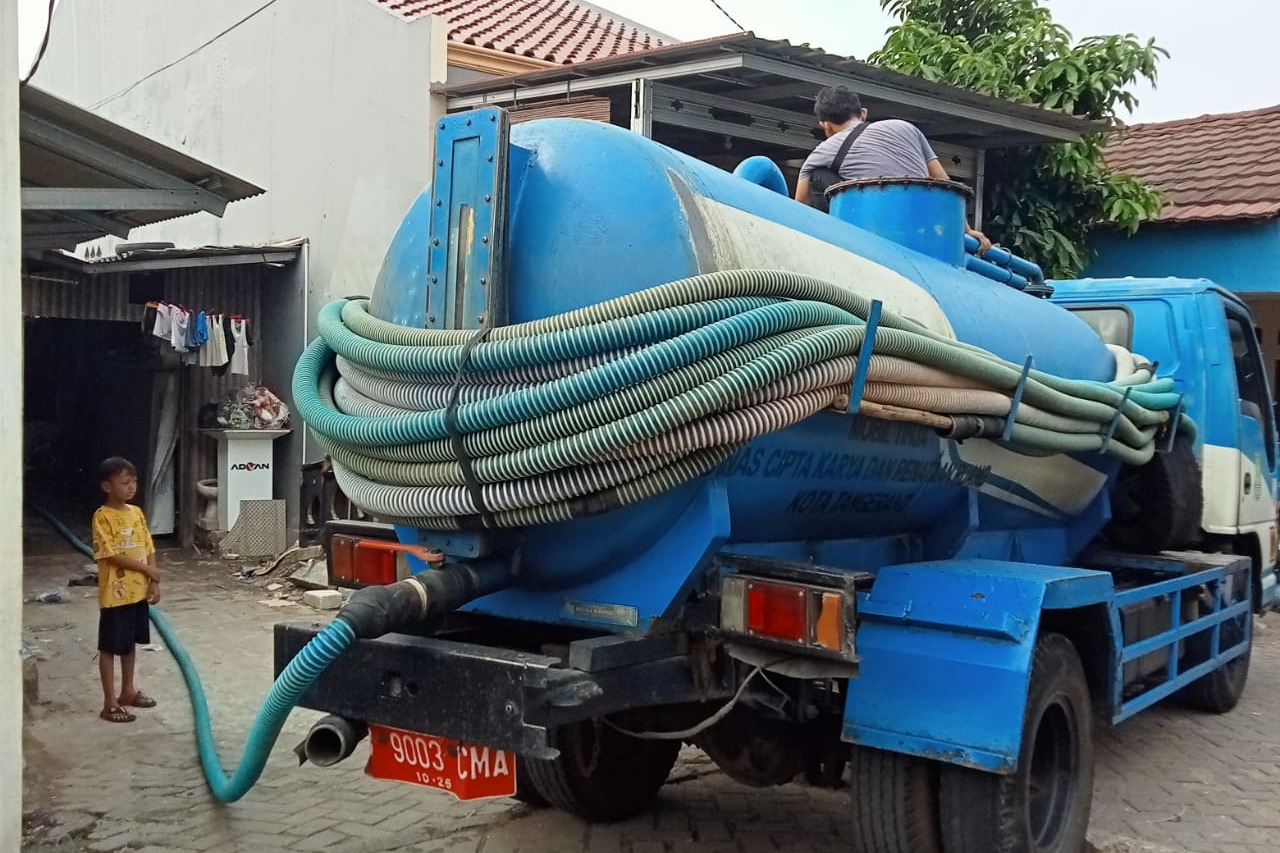 IMG-warga-kota-tangerang-wajib-tahu-ini-biaya-retribusi-pelayanan-sedot-kakus
