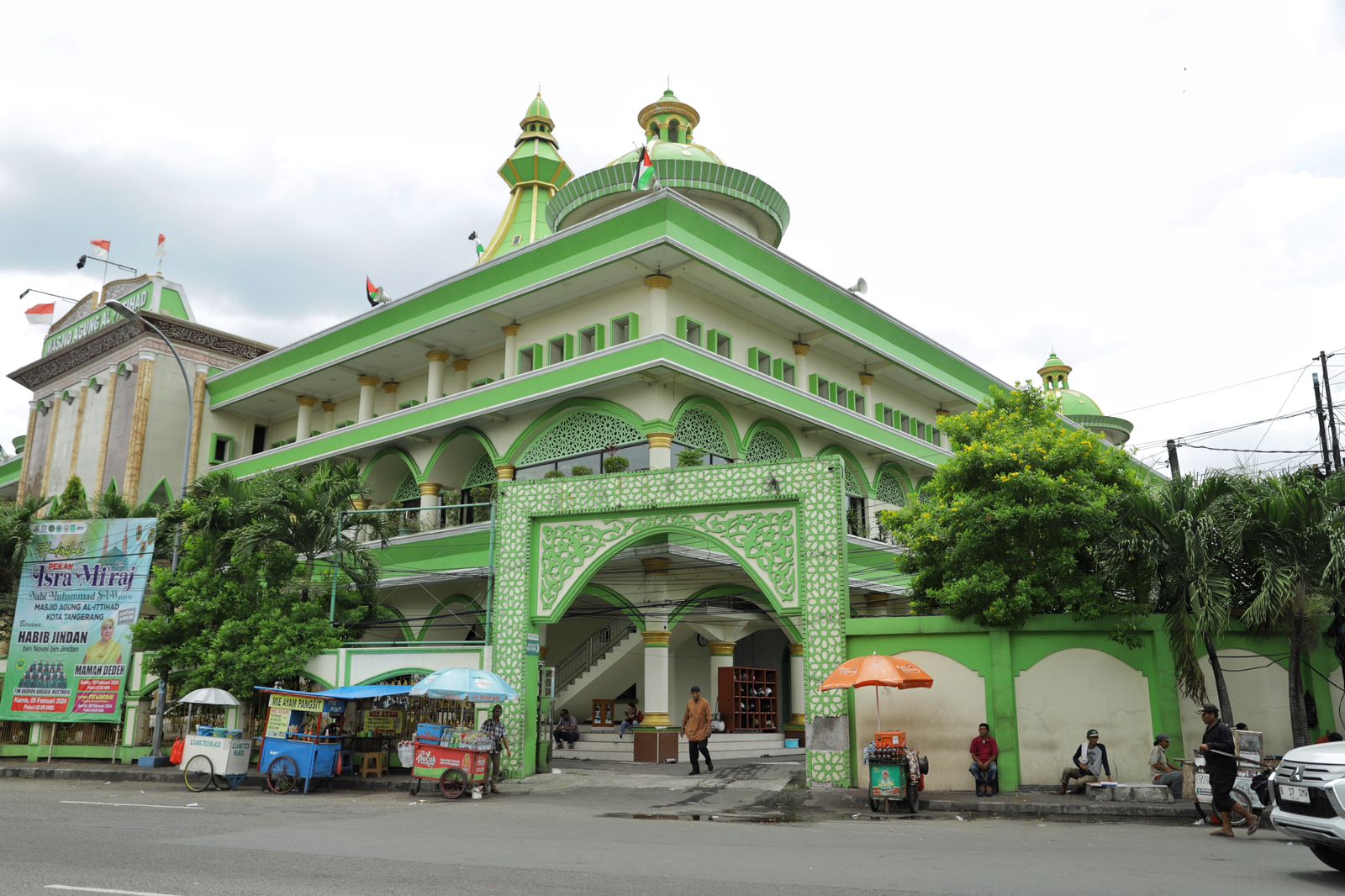 IMG-sejarah-masjid-agung-al-ittihad-ikon-multikulturalisme-di-kota-tangerang