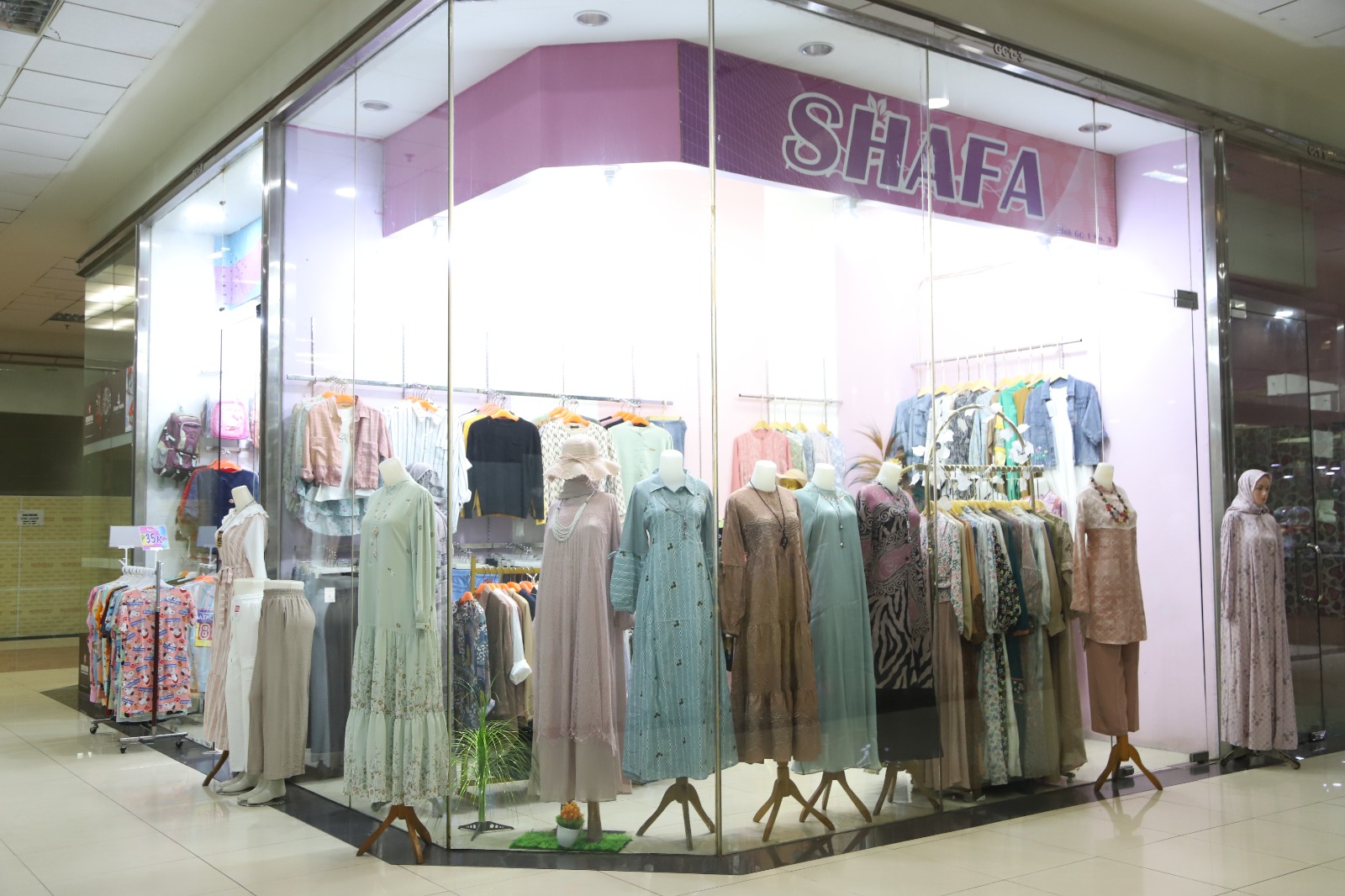 IMG-bingung-belanja-baju-lebaran-ke-mal-metropolis-town-square-kota-tangerang-aja