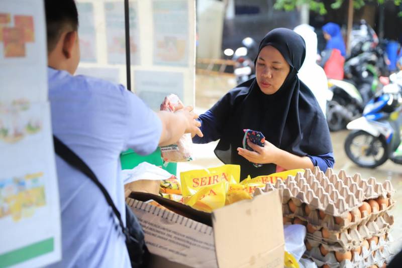 IMG-ayo-manfaatkan-gerakan-pangan-murah-kota-tangerang-masih-berlangsung-hingga-3-april-2024