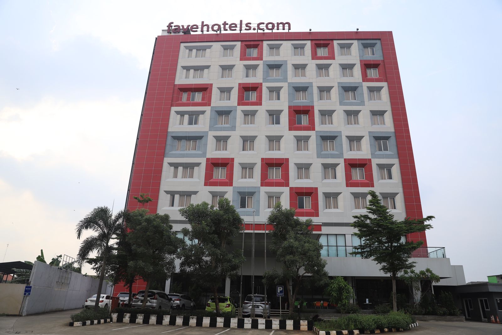 IMG-fave-hotel-hasyim-ashari-cipondoh-hadirkan-coffee-to-go-harga-terjangkau