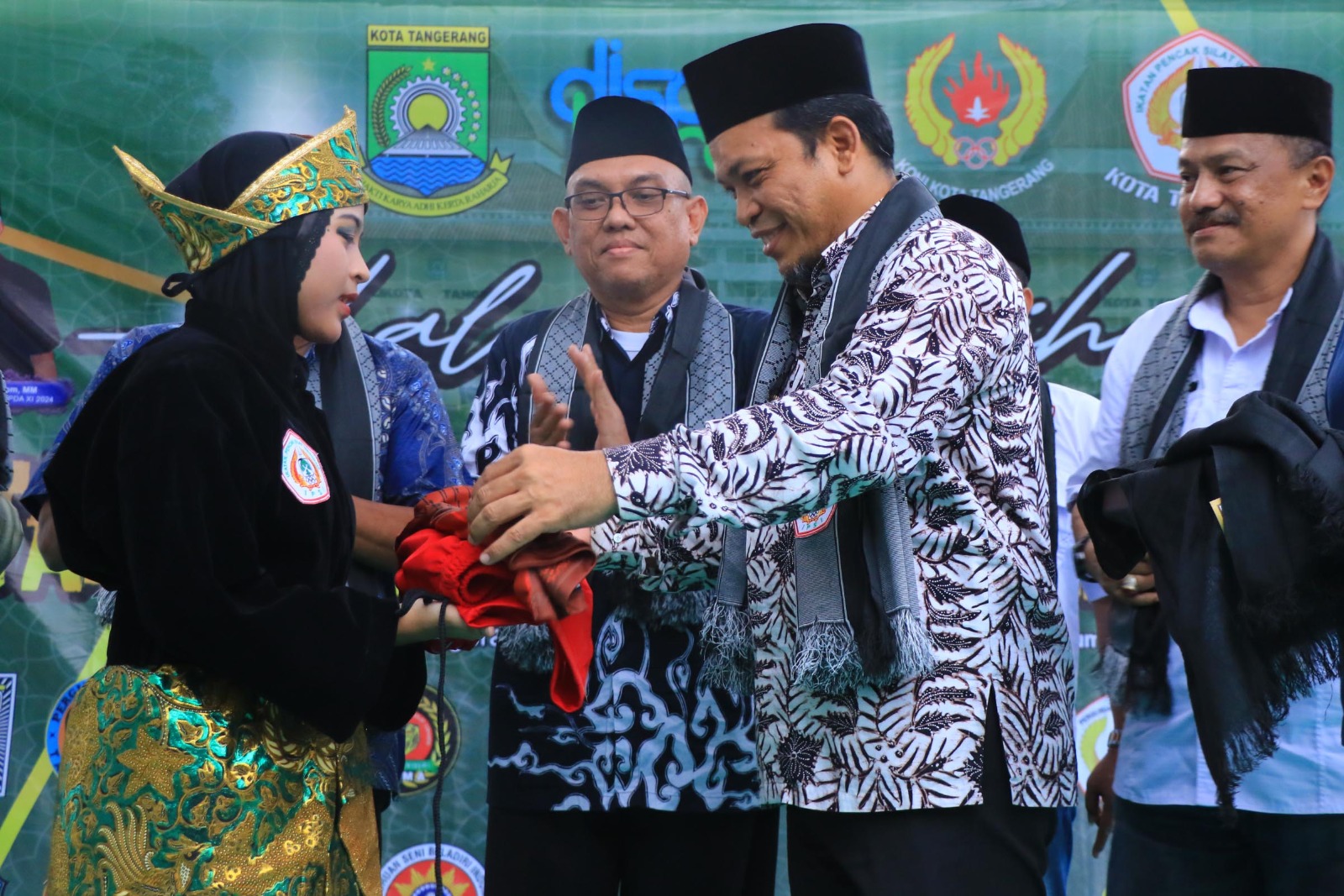 hadiri-halal-bihalal-ipsi-dr-nurdin-atlet-silat-kota-tangerang-harus-dapat-terus-menoreh-prestasi-hingga-kancah-global