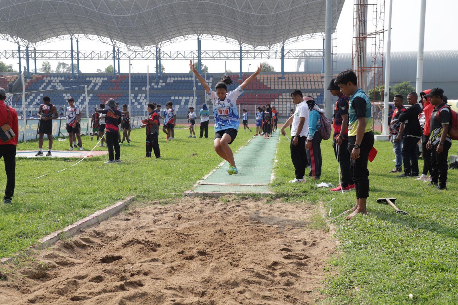 IMG-ratusan-atlet-muda-berlaga-di-o2sn-tingkat-sd-smp-kota-tangerang-2024
