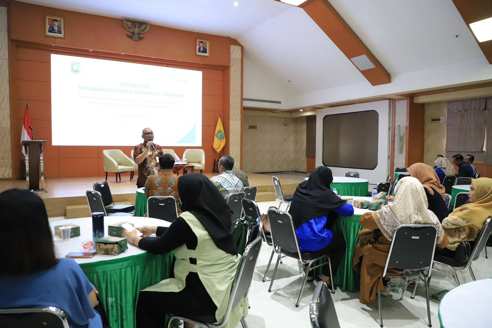 IMG-peduli-sesama-bpjs-kota-tangerang-sosialisasikan-program-perlindungan-pekerja-rentan