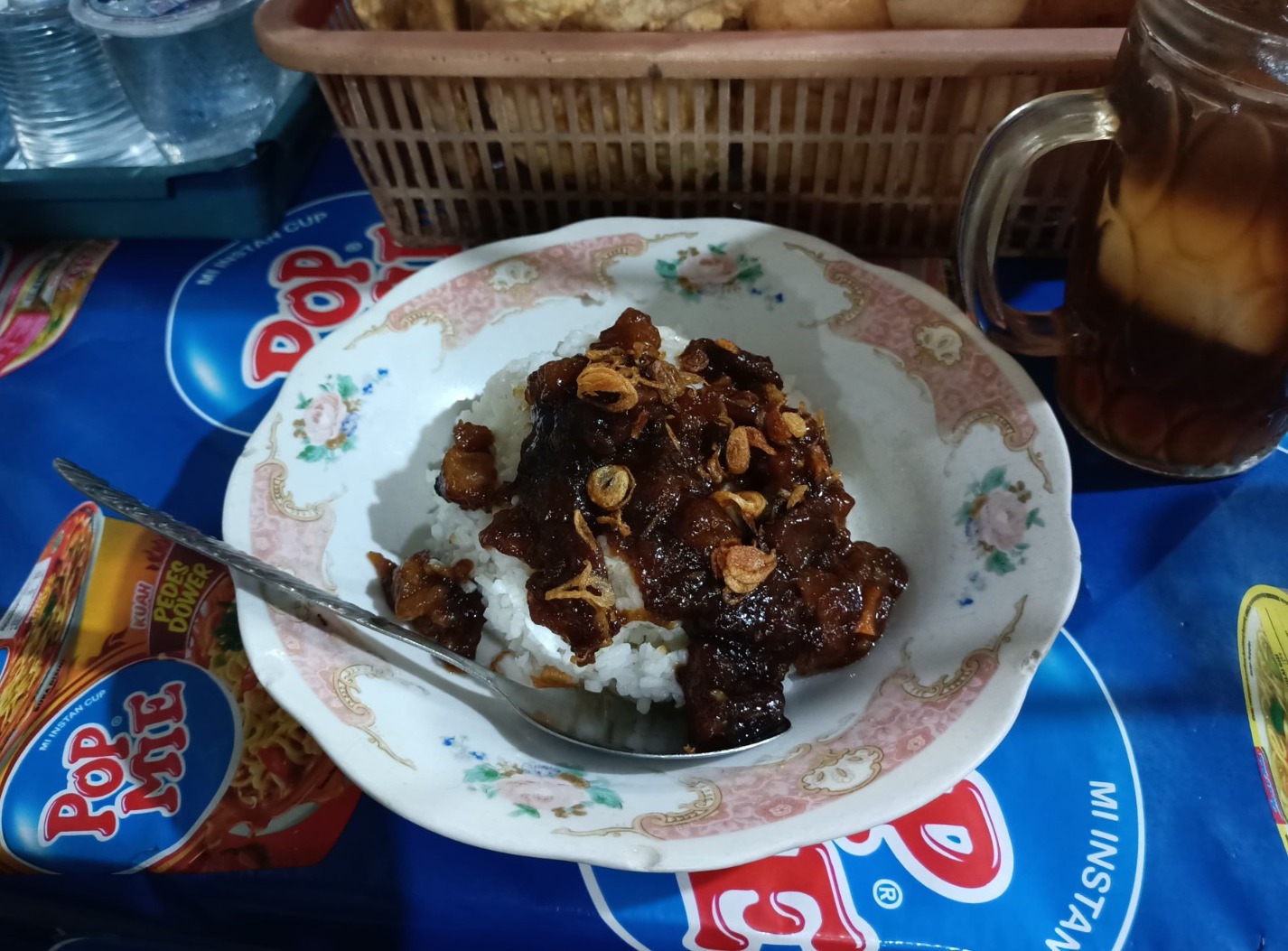 IMG-gurihnya-nasi-jagal-di-kawasan-bayur-kota-tangerang