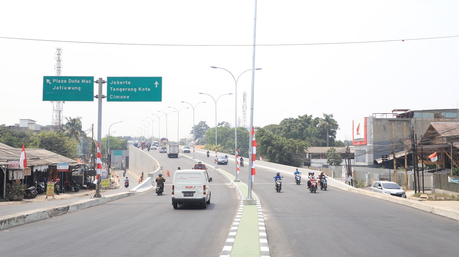 IMG-flyover-taman-cibodas-kota-tangerang-tuntas-direnovasi-uji-coba-open-traffic-diberlakukan