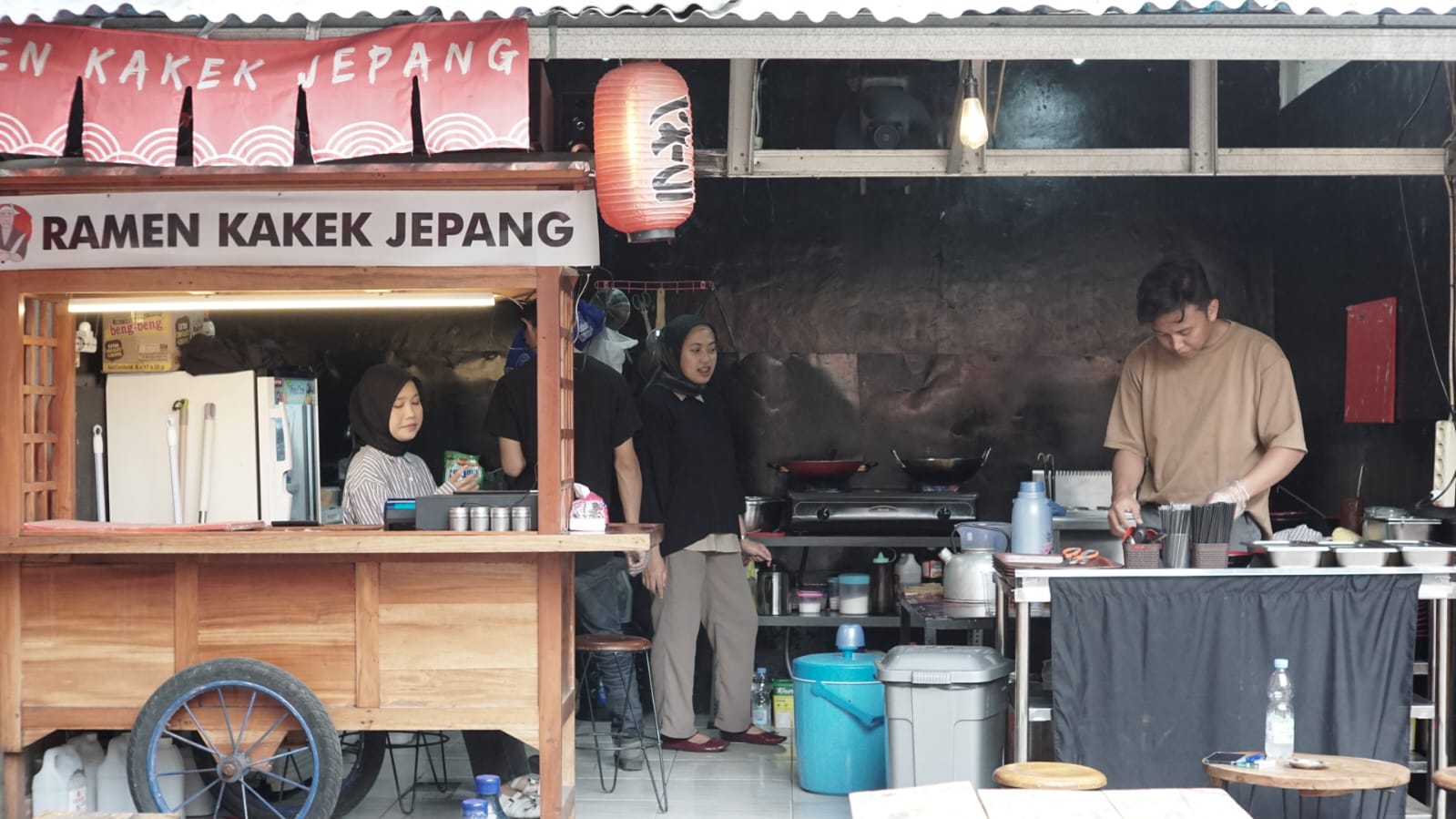 IMG-warga-kota-tangerang-wajib-coba-ramen-kakek-jepang-dengan-harga-merakyat
