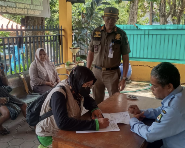 IMG-trantib-kecamatan-karawaci-kota-tangerang-lakukan-giat-pengamanan-odgj