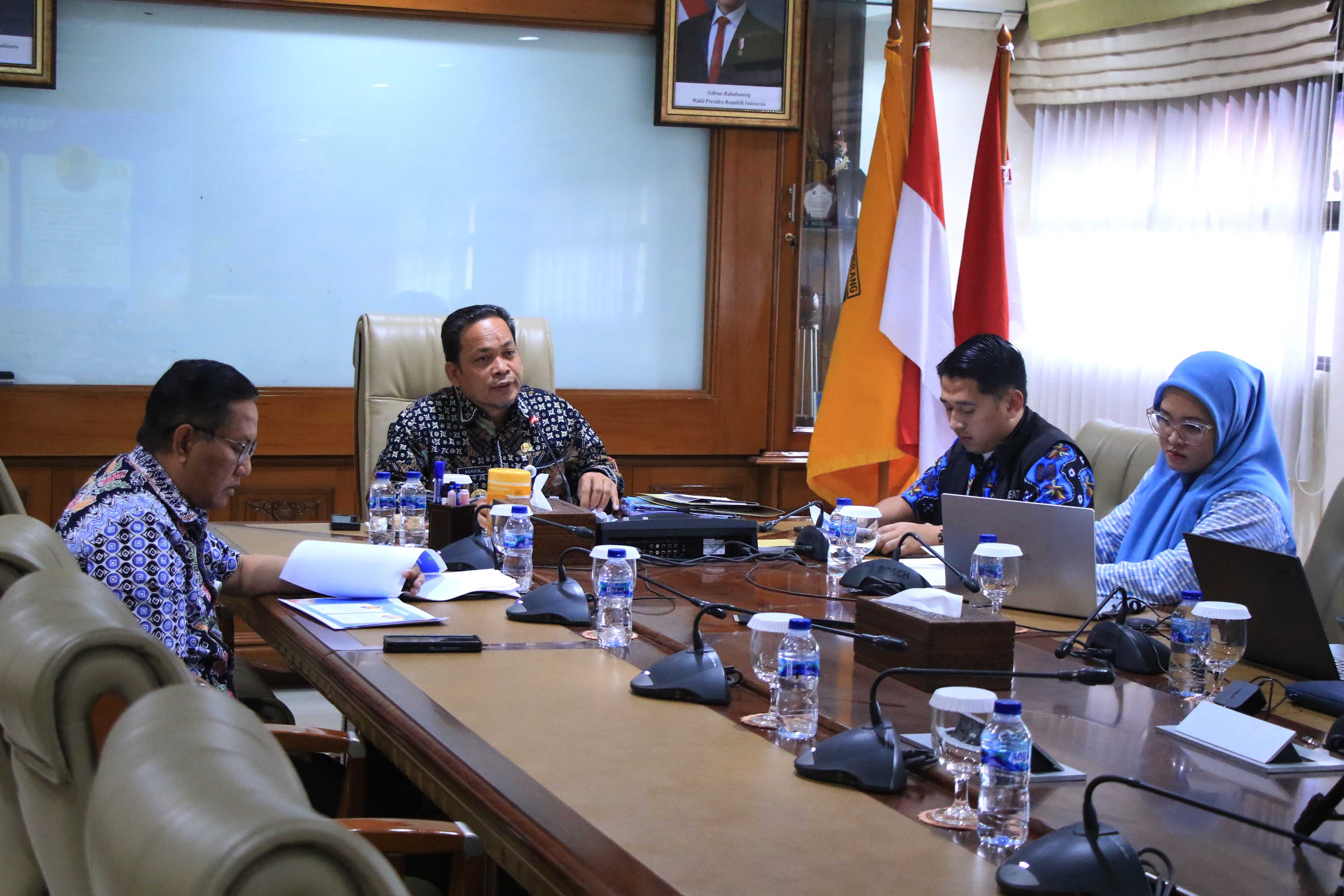 IMG-mudahkan-akses-kip-bagi-disabilitas-dr-nurdin-harap-capaian-positif-dalam-monev-keterbukaan-informasi