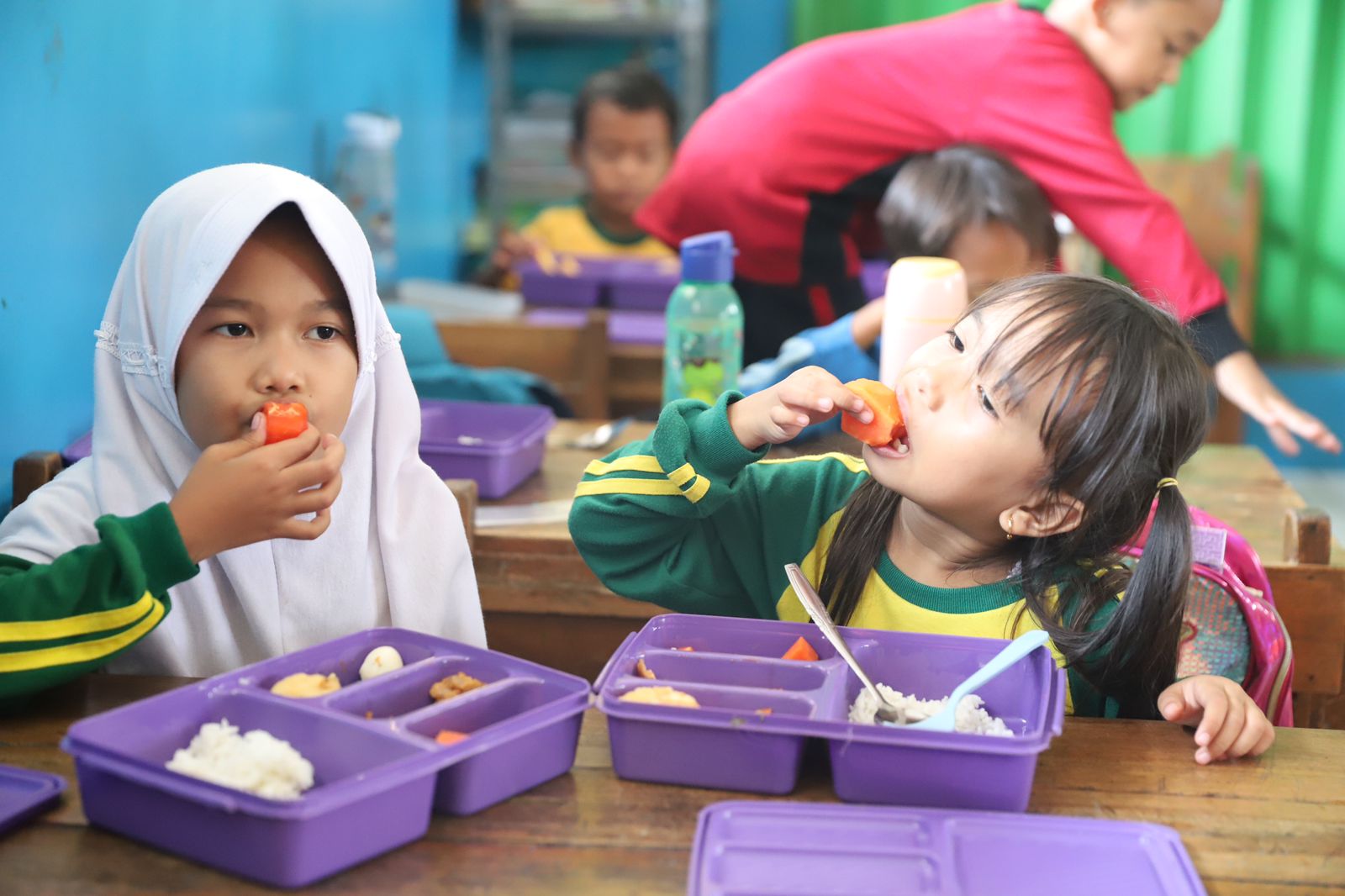 IMG-pemkot-tangerang-targetkan-99-sekolah-jalani-program-makan-bergizi-gratis-hingga-akhir-november