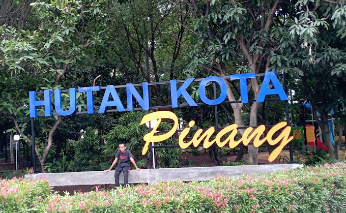 IMG-hutan-kota-pinang-kota-tangerang-jadi-tempat-favorit-masyarakat-untuk-bersantai