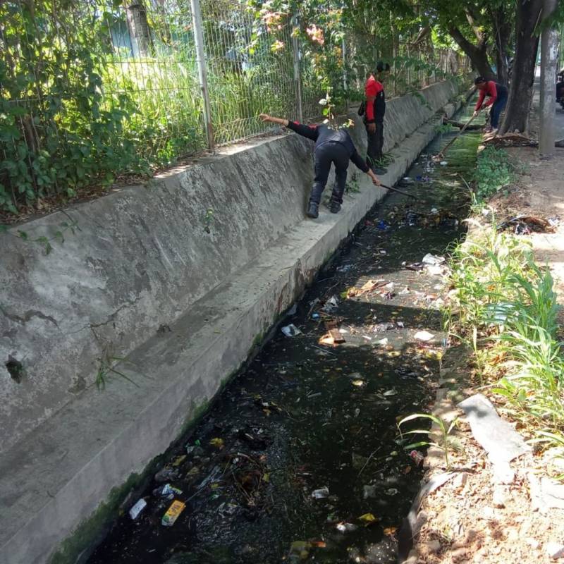 IMG-antisipasi-musim-penghujan-pemkot-tangerang-gencar-normalisasi-drainase-di-sejumlah-wilayah
